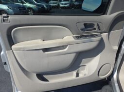 
										2013 Chevrolet Avalanche LT full									