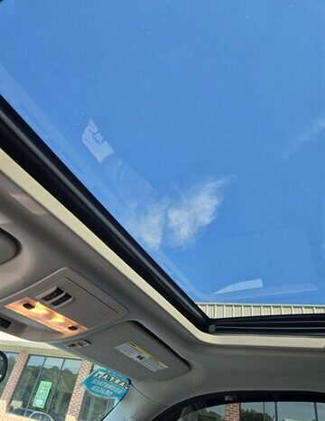 
								2013 Chevrolet Avalanche LT full									
