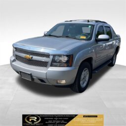 
										2013 Chevrolet Avalanche LT full									
