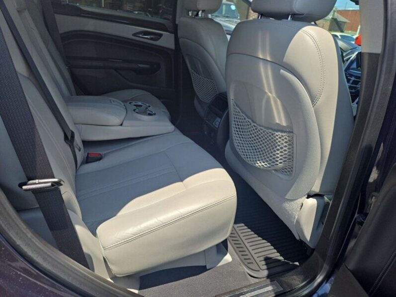 
								2016 Cadillac SRX Performance full									