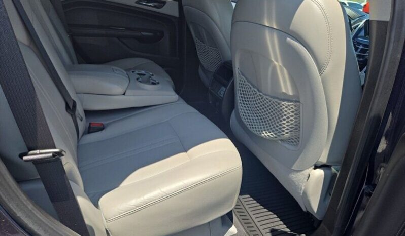 
								2016 Cadillac SRX Performance full									
