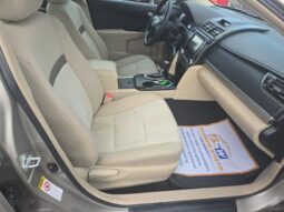 
										2013 Toyota Camry LE full									