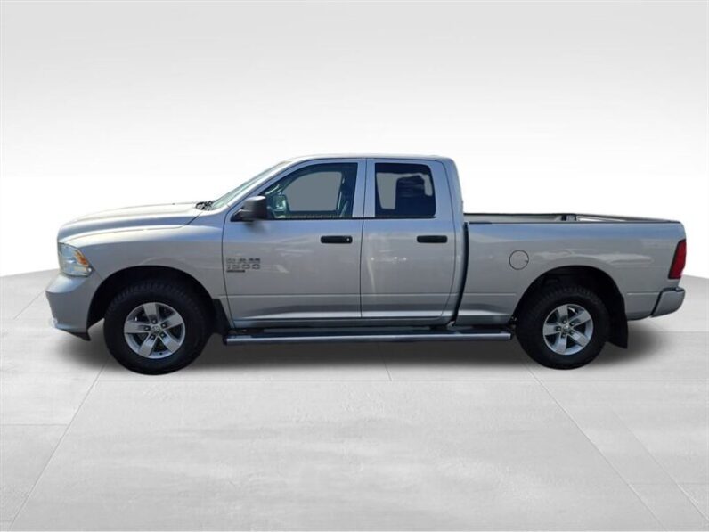 
								2019 RAM 1500 Classic Express full									