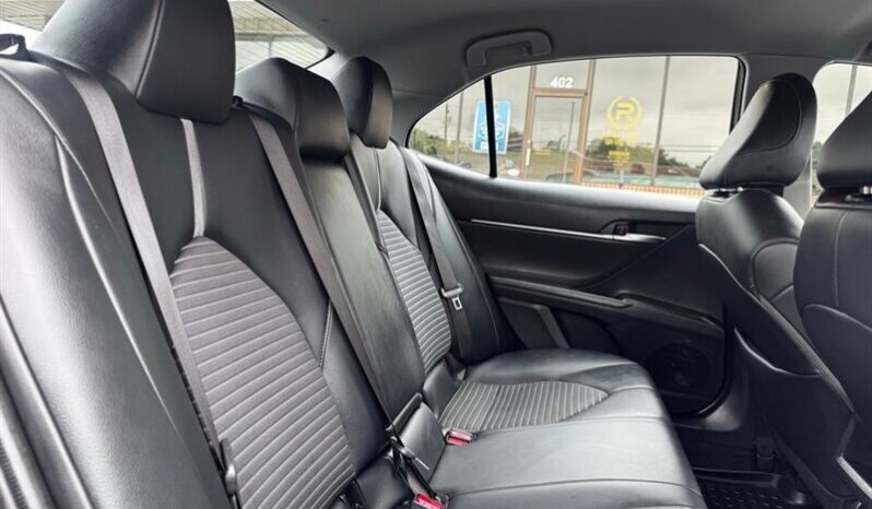 
								2022 Toyota Camry SE Nightshade full									