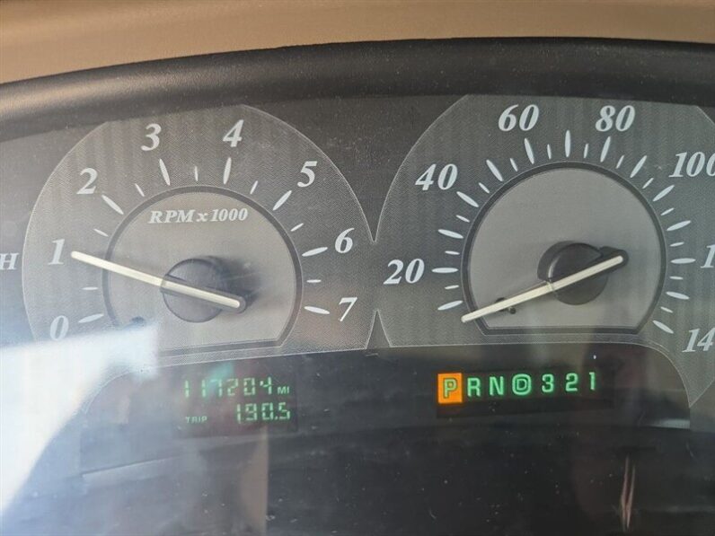 
								2005 Buick Park Avenue Base full									