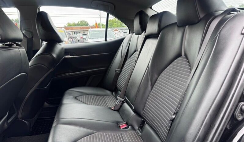 
								2022 Toyota Camry SE Nightshade full									