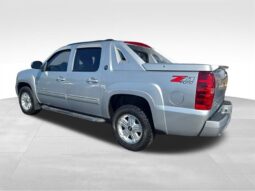 
										2013 Chevrolet Avalanche LT full									