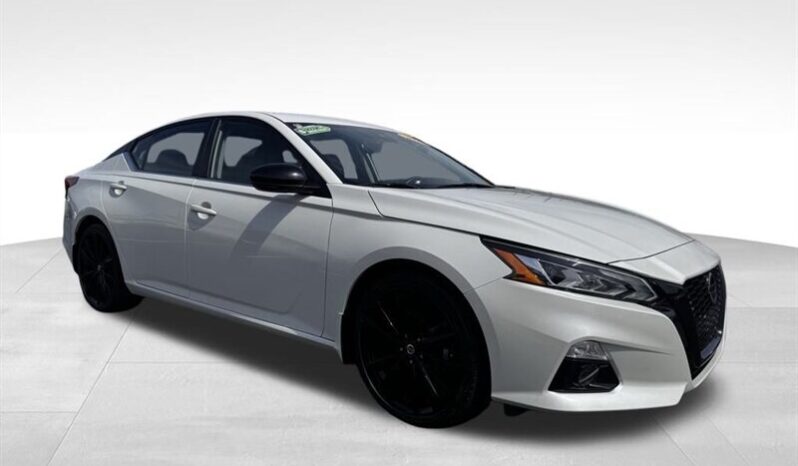 
								2022 Nissan Altima 2.5 SR full									