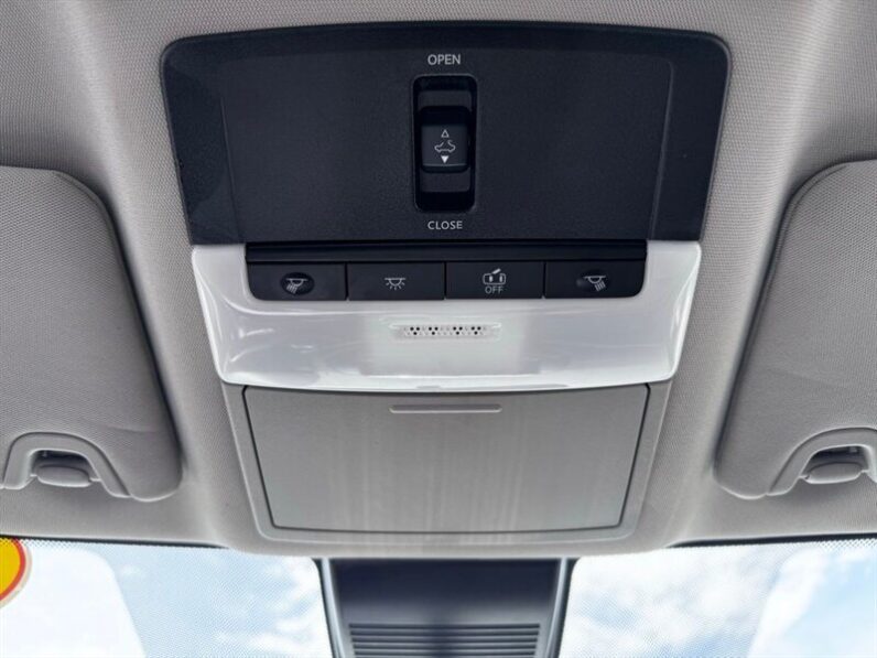 
								2022 Nissan Altima 2.5 SR full									