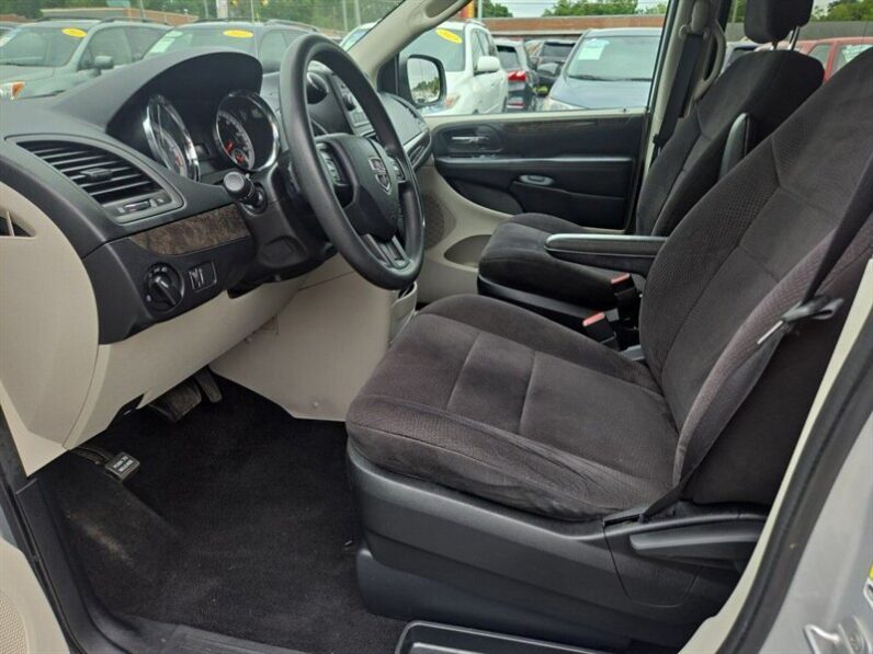 
								2011 Dodge Grand Caravan Mainstreet full									