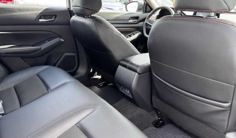 
								2022 Nissan Altima 2.5 SR full									