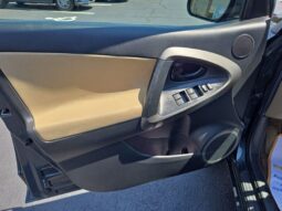 
										2011 Toyota RAV4 Base full									