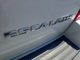 
										2012 Cadillac Escalade Luxury full									