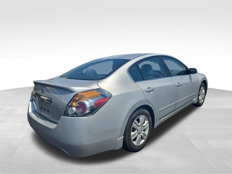 
								2012 Nissan Altima 2.5 S full									