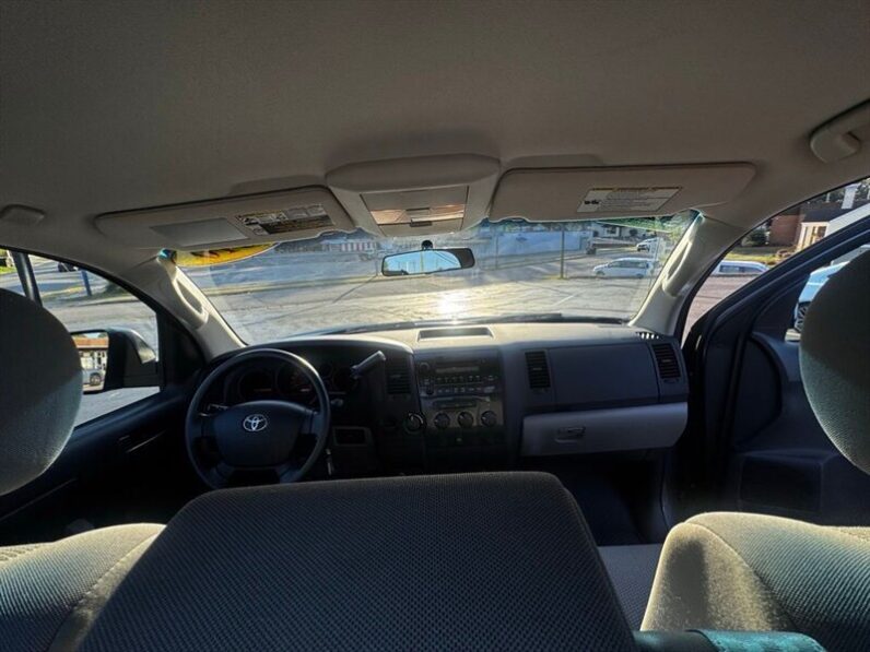 
								2010 Toyota Tundra Grade V6 full									