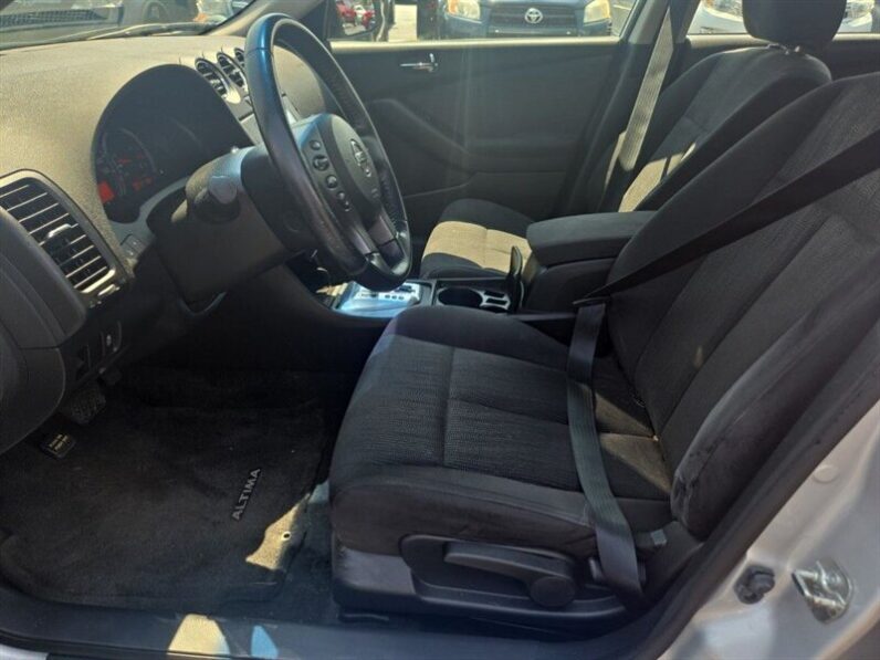 
								2012 Nissan Altima 2.5 S full									