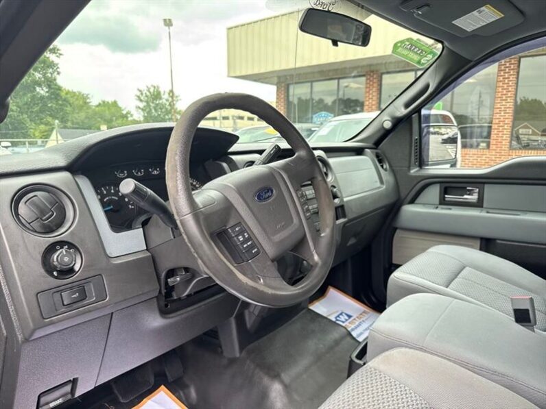 
								2013 Ford F-150 STX full									