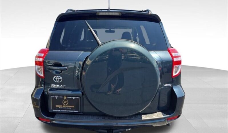 
								2011 Toyota RAV4 Base full									