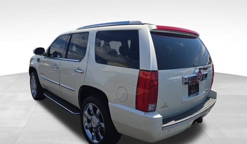 
								2012 Cadillac Escalade Luxury full									