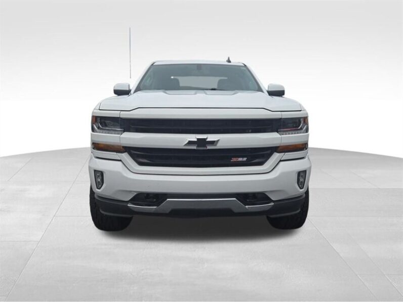 
								2018 Chevrolet Silverado 1500 LT LT2 full									