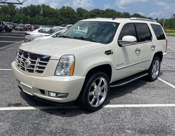 
								2012 Cadillac Escalade Luxury full									