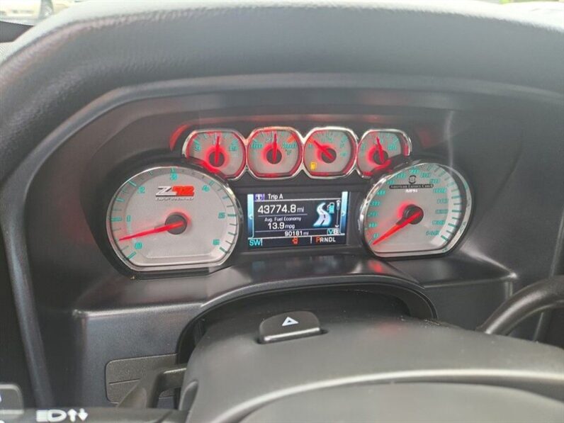 
								2018 Chevrolet Silverado 1500 LT LT2 full									