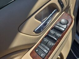 
										2012 Cadillac Escalade Luxury full									