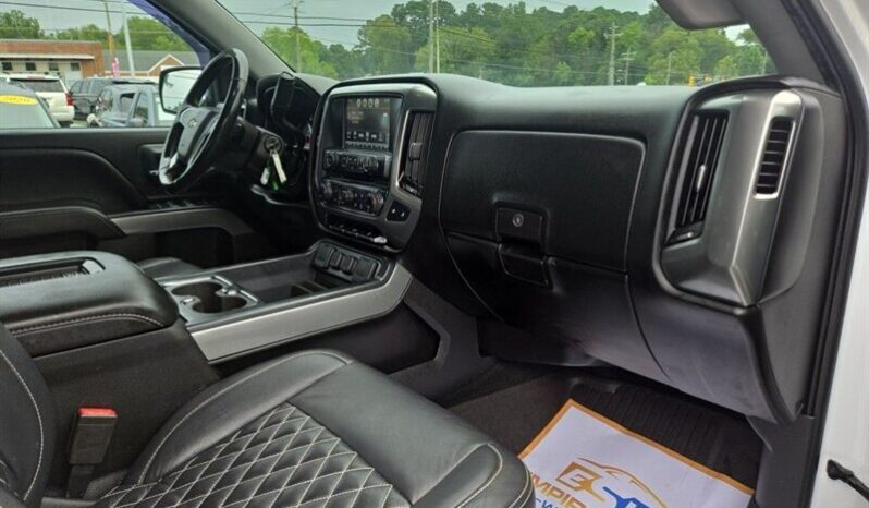 
								2018 Chevrolet Silverado 1500 LT LT2 full									