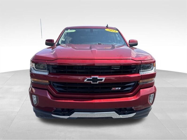 
								2018 Chevrolet Silverado 1500 LT LT2 full									