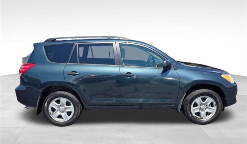 
								2011 Toyota RAV4 Base full									