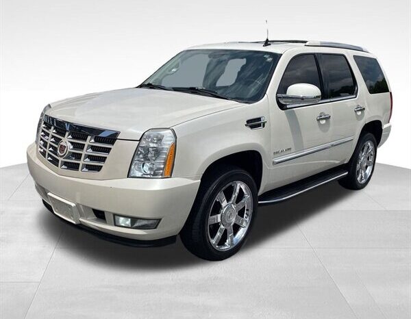 
								2012 Cadillac Escalade Luxury full									