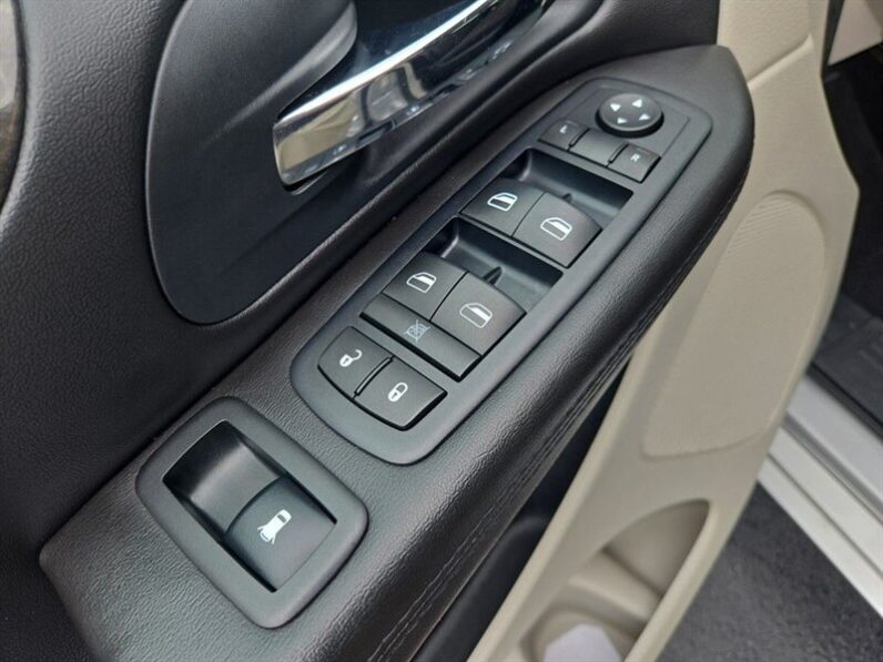 
								2011 Dodge Grand Caravan Mainstreet full									