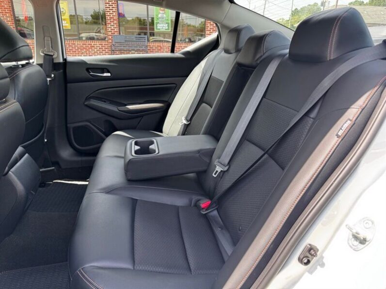 
								2022 Nissan Altima 2.5 SR full									
