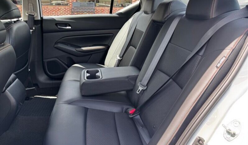 
								2022 Nissan Altima 2.5 SR full									