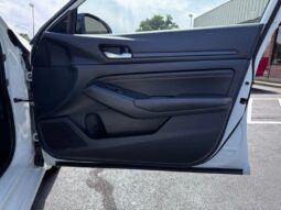 
										2022 Nissan Altima 2.5 SR full									