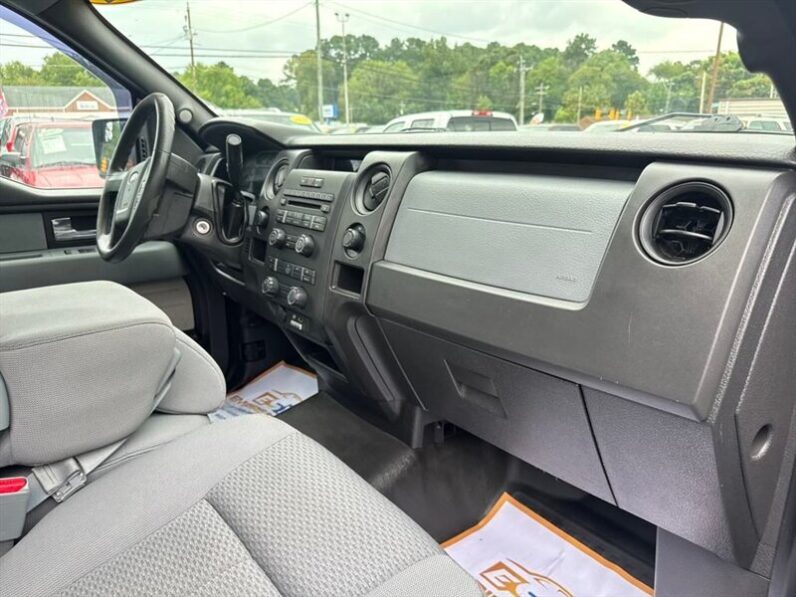 
								2013 Ford F-150 STX full									