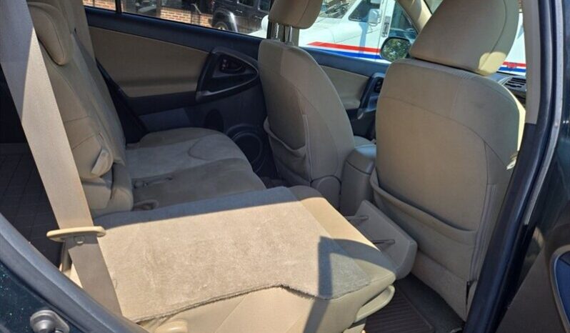 
								2011 Toyota RAV4 Base full									