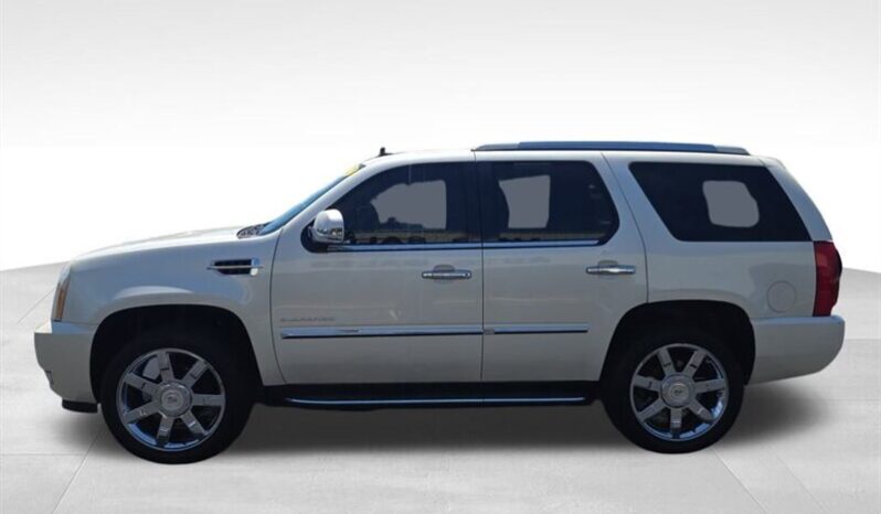 
								2012 Cadillac Escalade Luxury full									