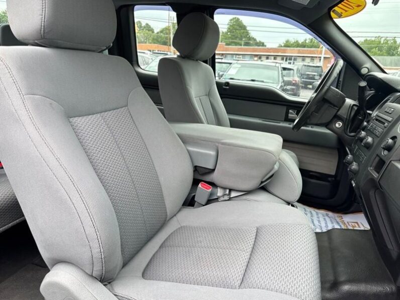 
								2013 Ford F-150 STX full									