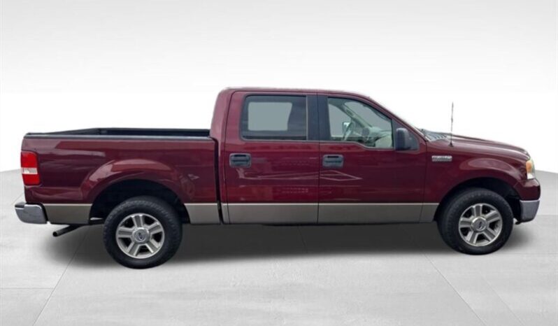 
								2005 Ford F-150 XLT full									