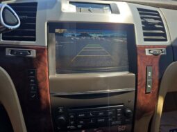 
										2012 Cadillac Escalade Luxury full									