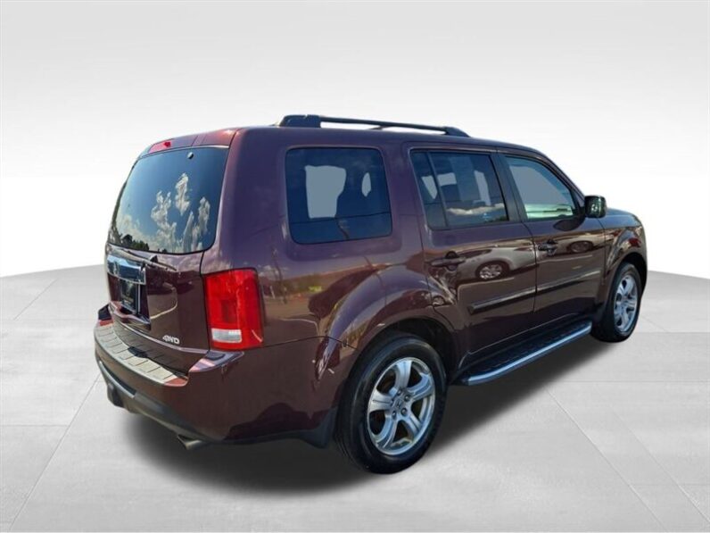 
								2015 Honda Pilot EX-L full									