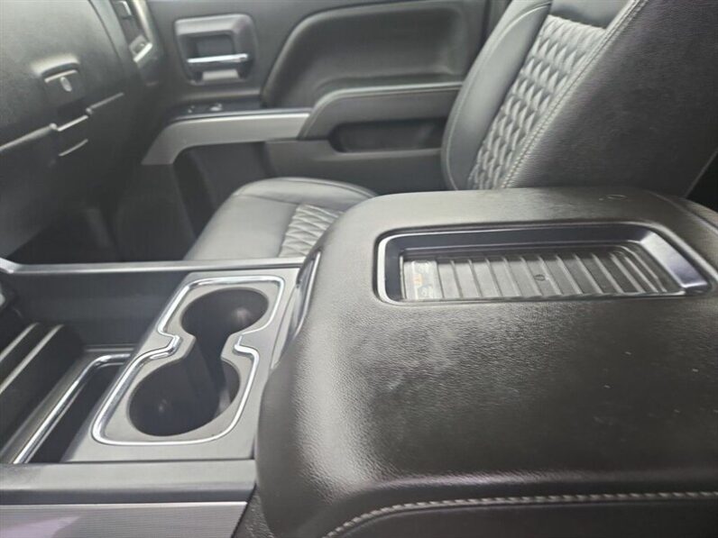 
								2018 Chevrolet Silverado 1500 LT LT2 full									