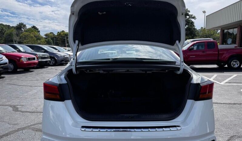 
								2022 Nissan Altima 2.5 SR full									