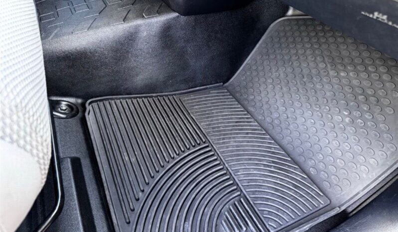 
								2010 Toyota Tundra Grade V6 full									