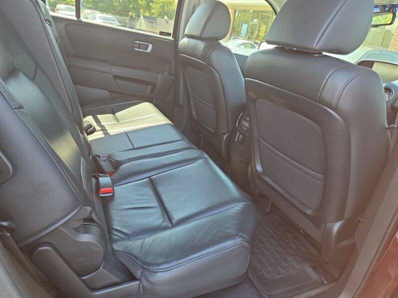 
								2015 Honda Pilot EX-L full									