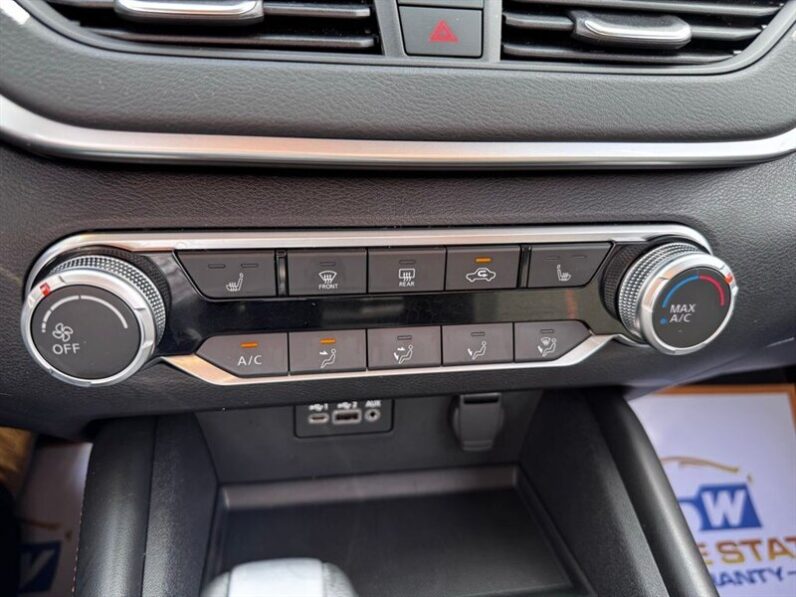 
								2022 Nissan Altima 2.5 SR full									