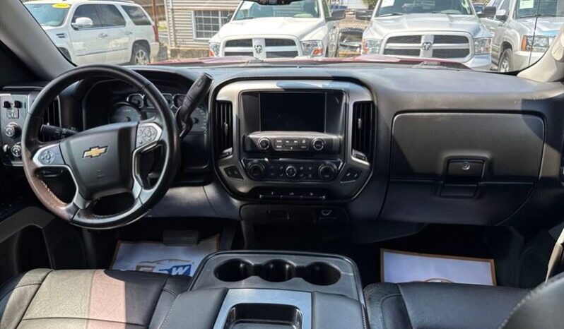 
								2018 Chevrolet Silverado 1500 LT LT2 full									