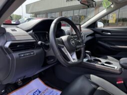 
										2022 Nissan Altima 2.5 SR full									