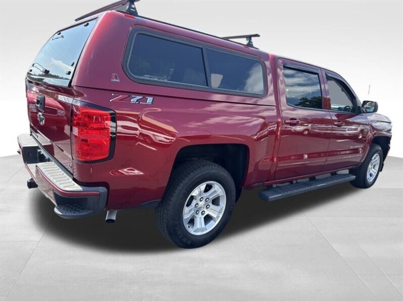 
								2018 Chevrolet Silverado 1500 LT LT2 full									